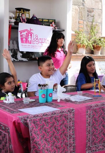 Mostrar detalles de Talleres para niños y no tan niños Imagen de Talleres para niños y no tan niños