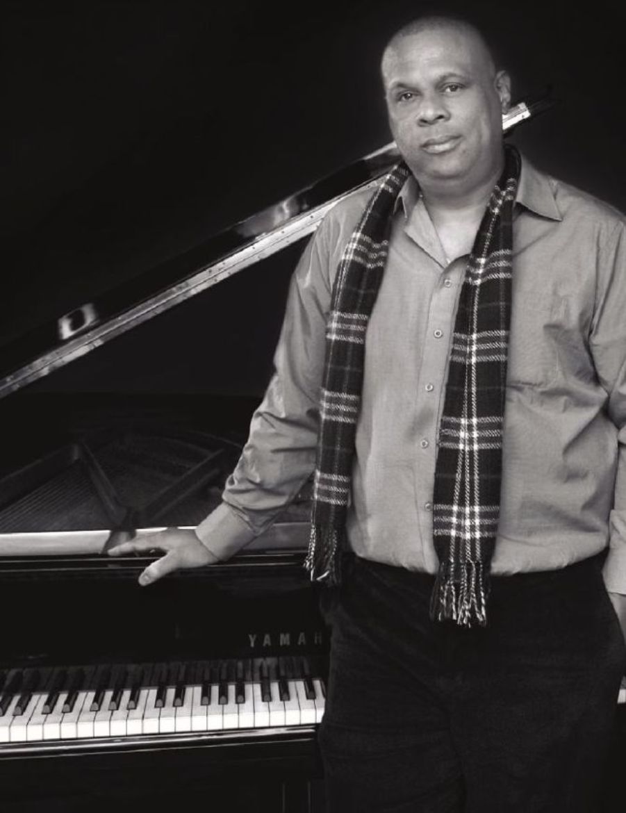 Imagen de Chuchito Valdés: Acompañado de trío de Jazz