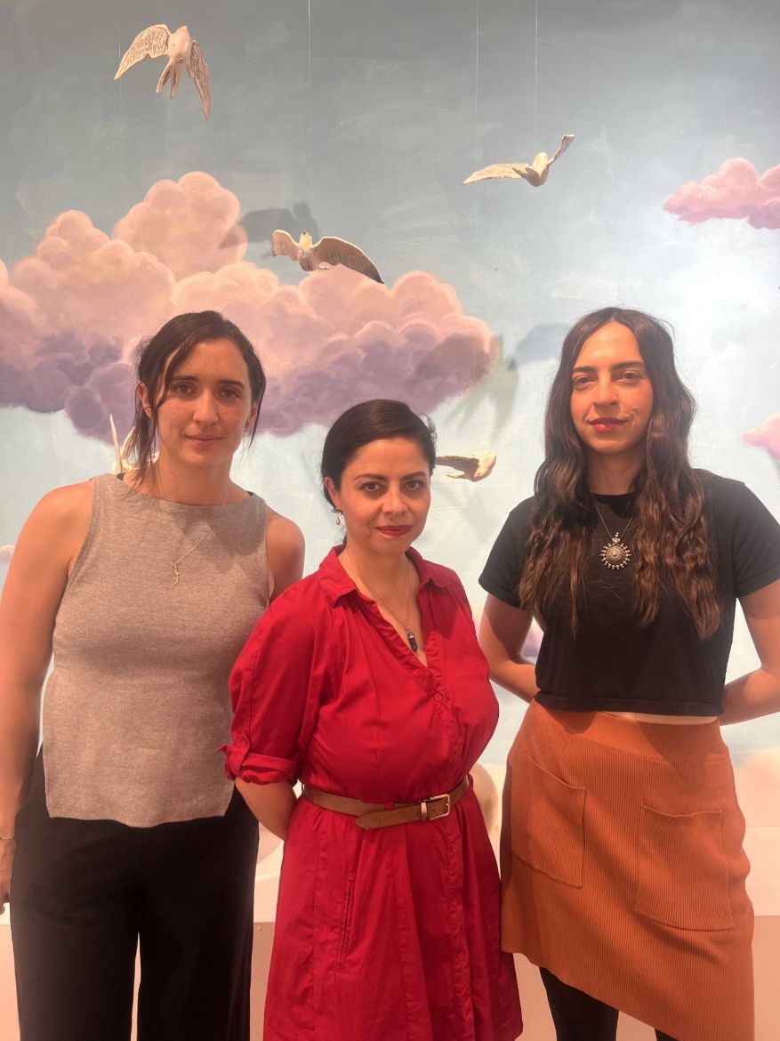 Imagen de “Del Estudio a la Galeria” con Maru Stahl, Cecilia Torreblanca y Andrea Gutierrez