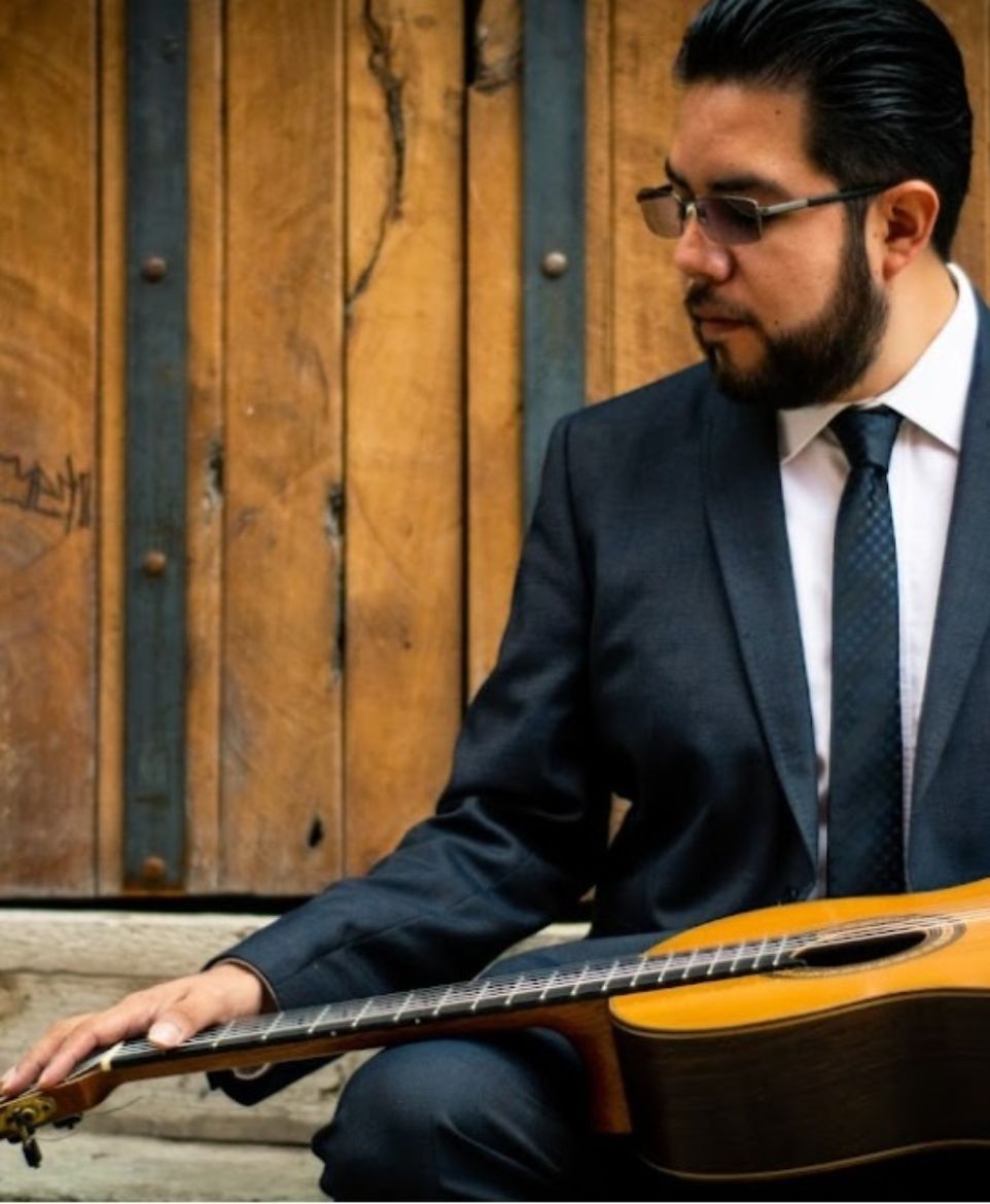 Imagen de Augusto Barron presenta: De Bach a  Freddie Mercury